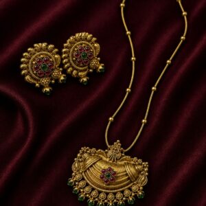 Mayilpeeli Antique Necklace Set
