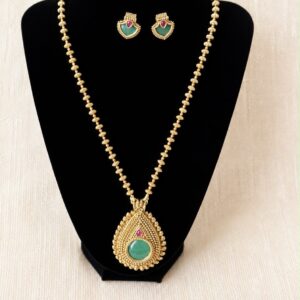 Emerald Royal Pendant Set