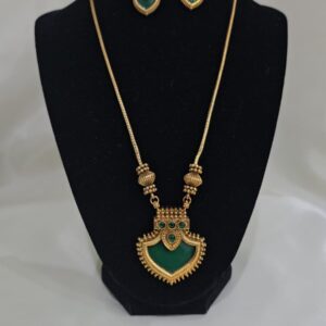 Emerald Heart Pendant Set