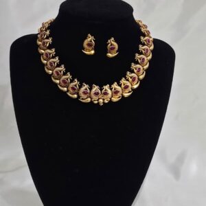 Peacock Ruby Choker
